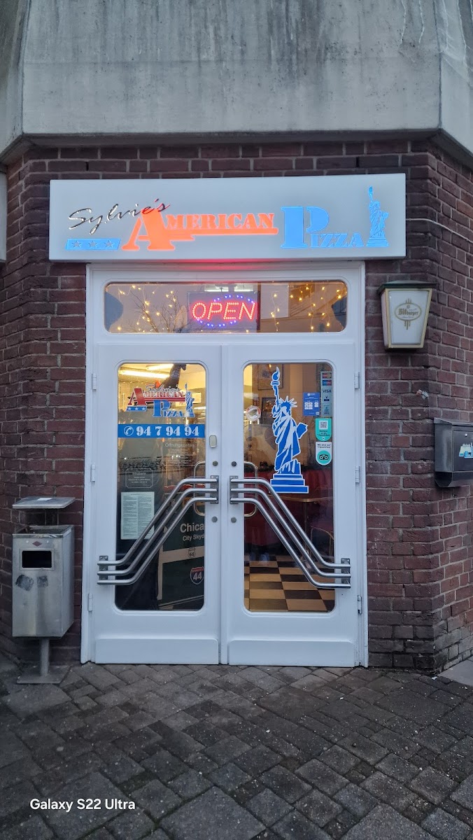 Sylvie's American Pizza